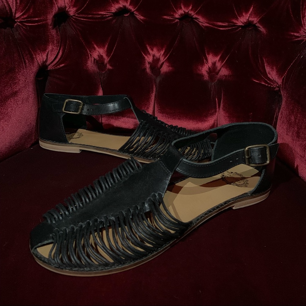 Leather sandal from Urban outfitters.